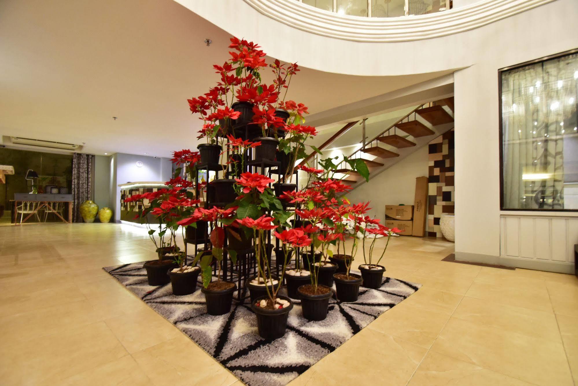Almont City Hotel Butuan City Экстерьер фото